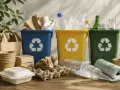 Segregacja odpadów: niebieski kosz na papier, żółty na plastik, zielony na szkło. Nawet hutniczy produkt odpadowy może znaleźć nowe życie.
