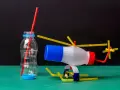 Zabawka z recyklingu jak zrobić: helikopter z butelki i słomek. Prosty pomysł na kreatywne spędzanie czasu.