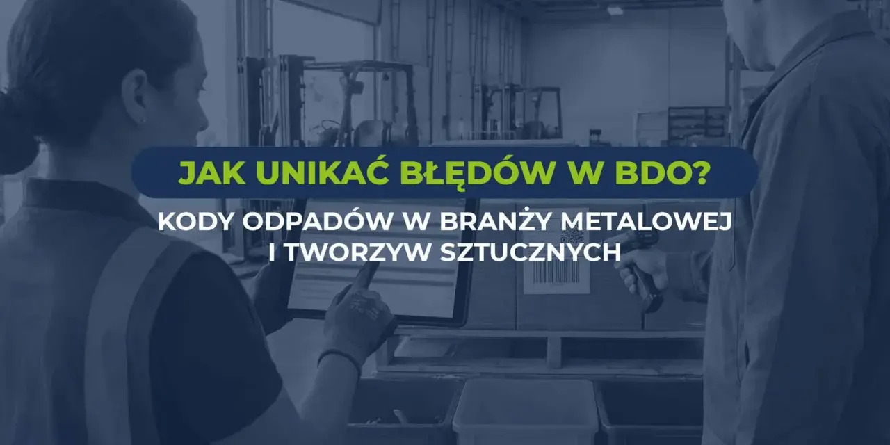 Kobieta i mężczyzna w magazynie omawiają kody odpadów w branży metalowej i tworzyw sztucznych. 19 12 04.