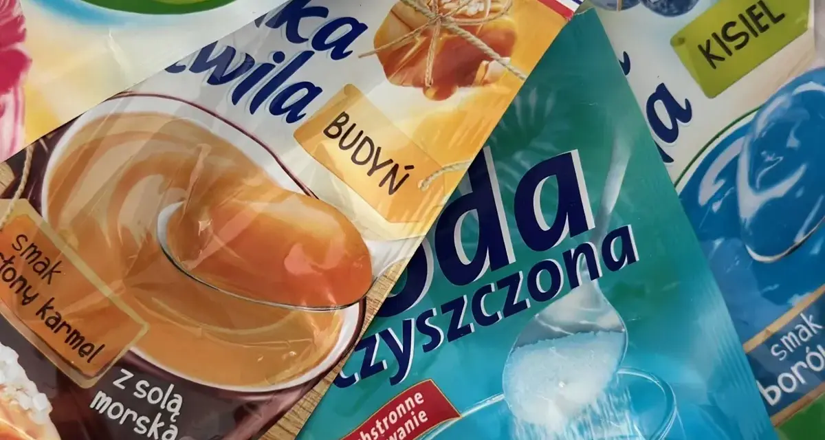 Opakowania po budyniu, kisielu i sodzie. Gdzie wyrzucić opakowanie po galaretce? Do plastiku lub papieru, zależnie od materiału.