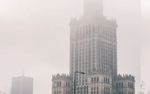 Mgła czy smog w Warszawie? Poznaj prawdę i zadbaj o zdrowie!