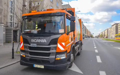 Kto wywozi śmieci w Warszawie? Firmy, harmonogram, zgłoszenia