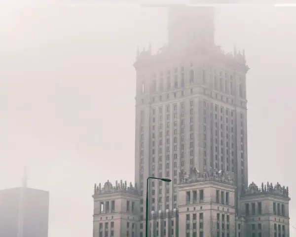Mgła czy smog w Warszawie? Poznaj prawdę i zadbaj o zdrowie!