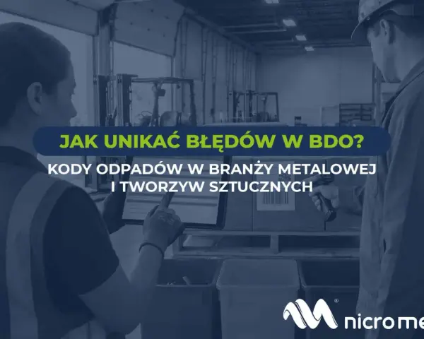 Kobieta i mężczyzna w magazynie omawiają kody odpadów w branży metalowej i tworzyw sztucznych. 19 12 04.