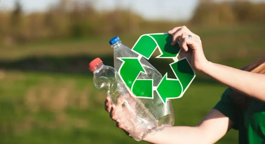 Odzysk a recykling: Czy wiesz, co naprawdę wrzucasz do kosza?